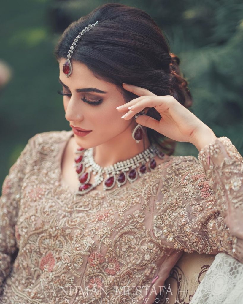 Zubab Rana Stunned In The Bridal Attire By Waqar Asghar