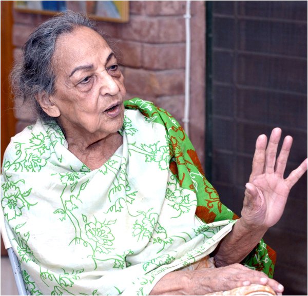 Veteran Actress Khursheed Shahid Passed Away