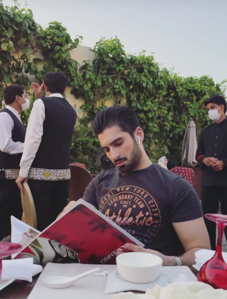 Aiman and Muneeb Having Lunch In Islamabad - Pictures