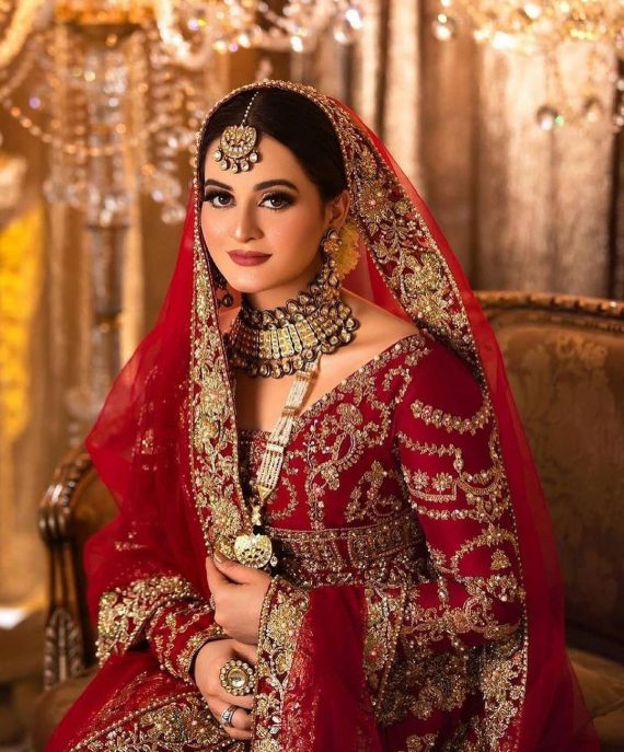 Aiman Khan Gives Traditional Vibes In Deep Red Bridal Ensemble ...