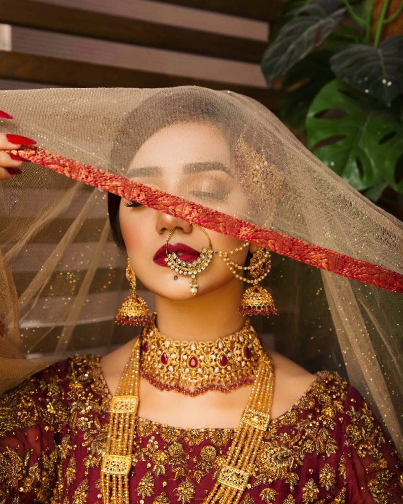 Anum Fayyaz Looks Exquisitely Beautiful In Her Latest Bridal Look