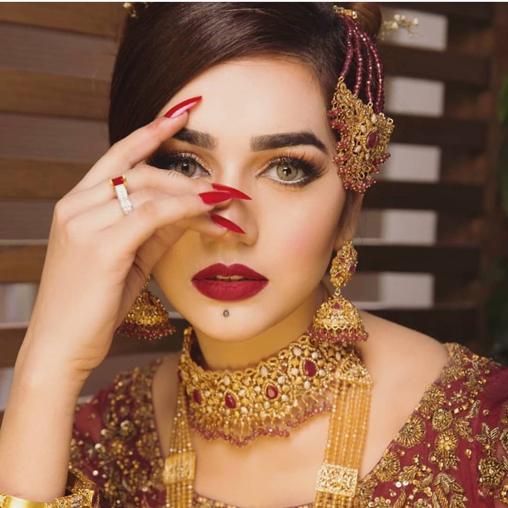 Anum Fayyaz Looks Exquisitely Beautiful In Her Latest Bridal Look