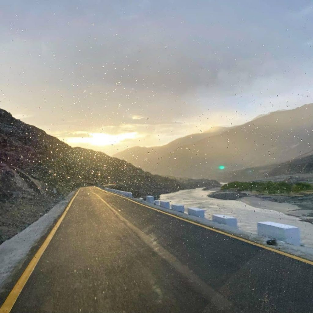 Ayesha Omar Shares Beautiful Pictures From Northern Areas