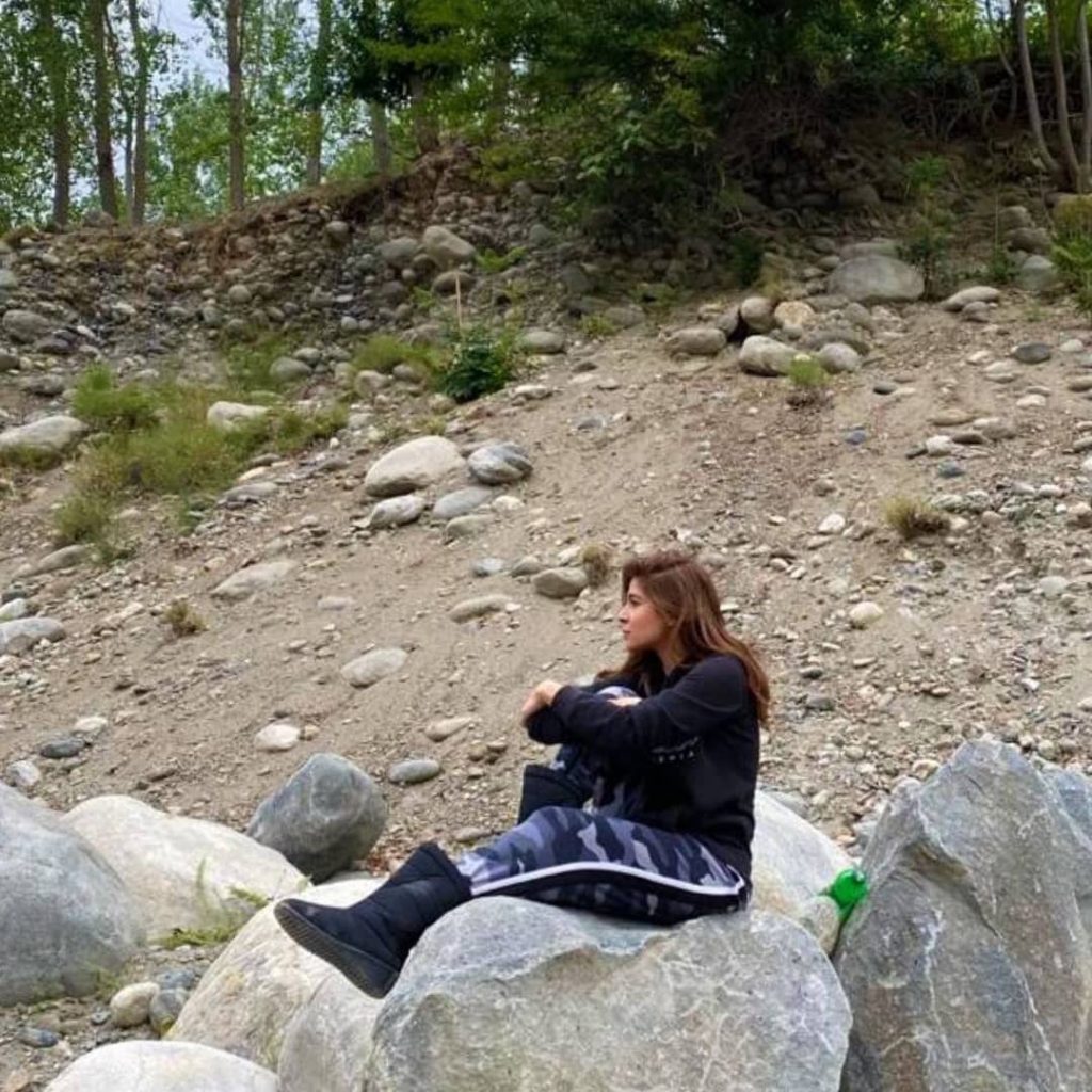 Ayesha Omar Shares Beautiful Pictures From Northern Areas