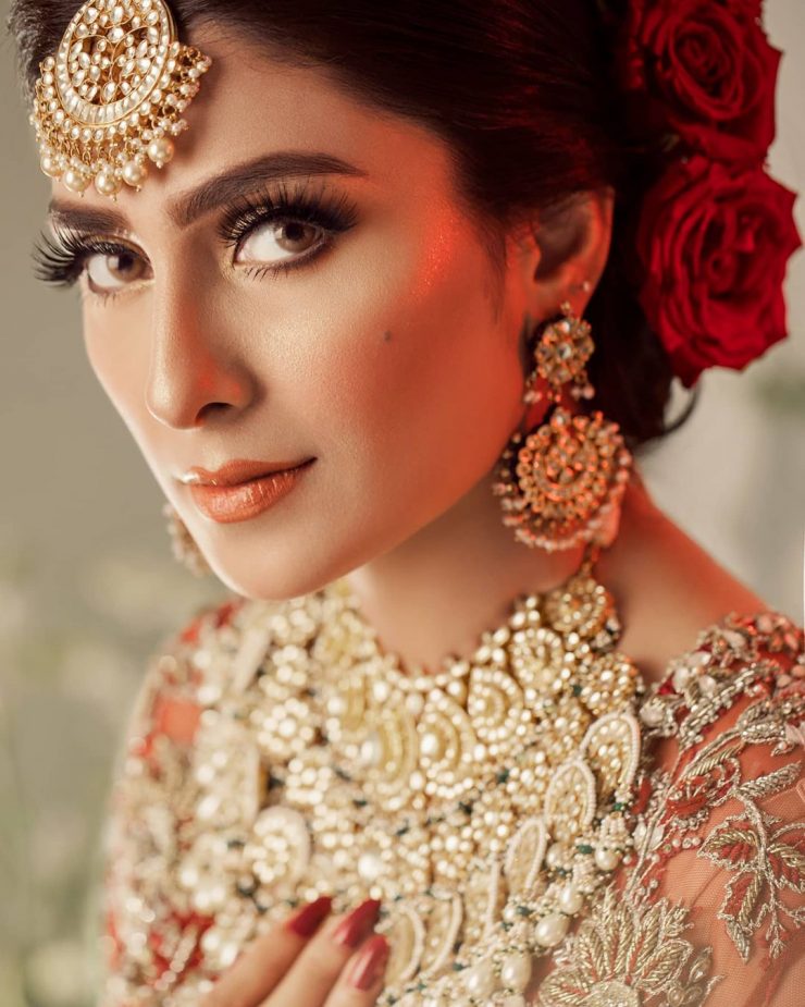 Ayeza Khan Nails Eloquent Charm In Her Latest Bridal Shoot 