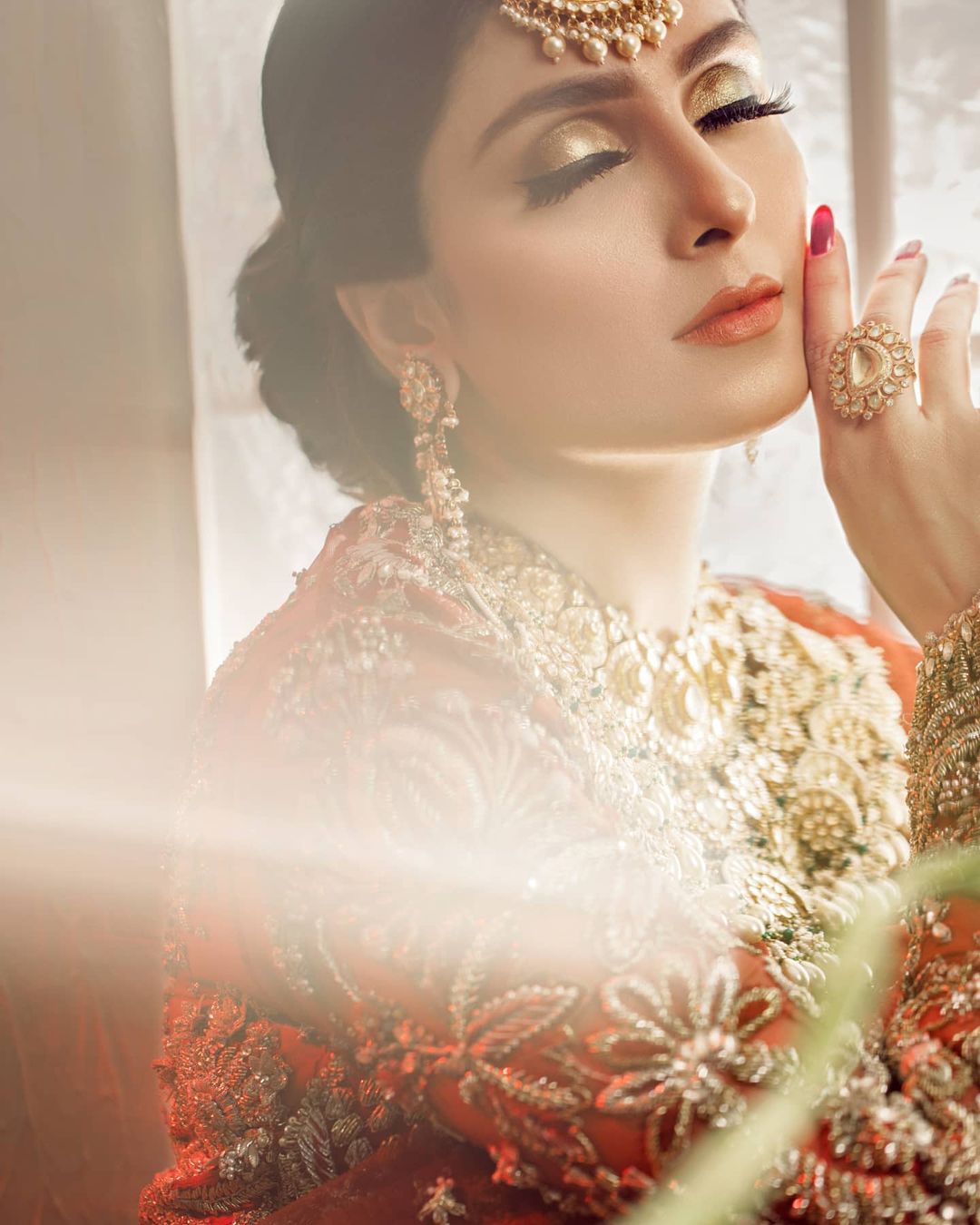 Ayeza Khan Nails Eloquent Charm In her Latest Bridal Shoot