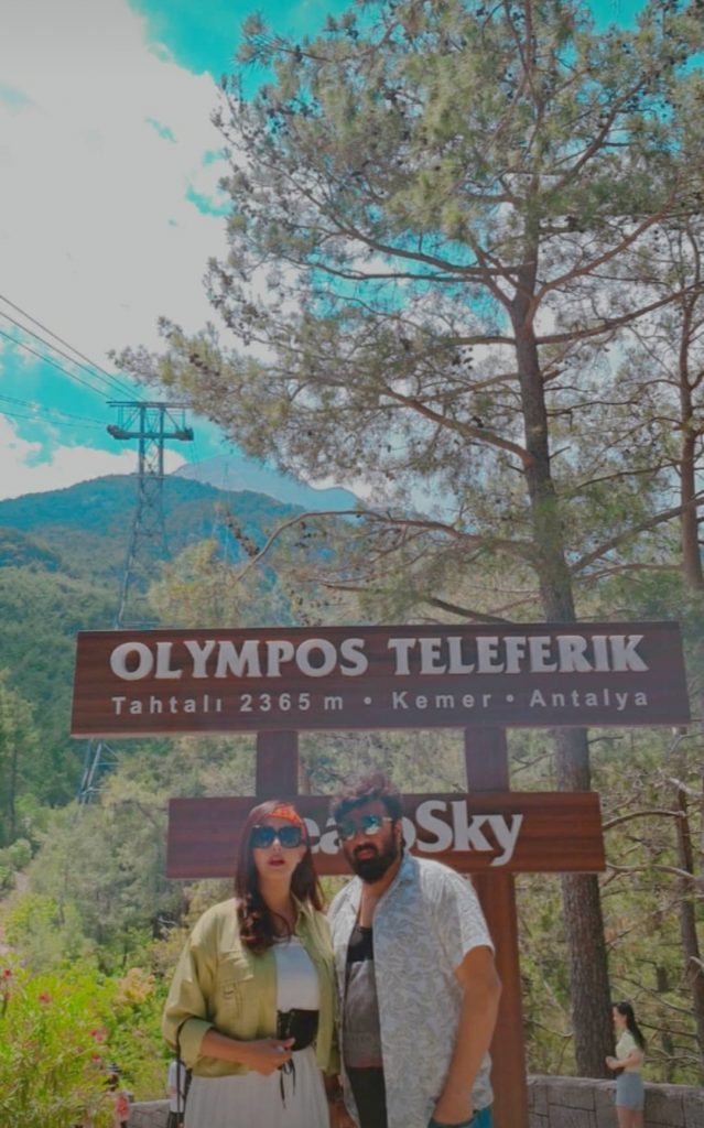 Nida Yasir & Yasir Nawaz Having Fun Time at Olympos Teleferik - Tahtali