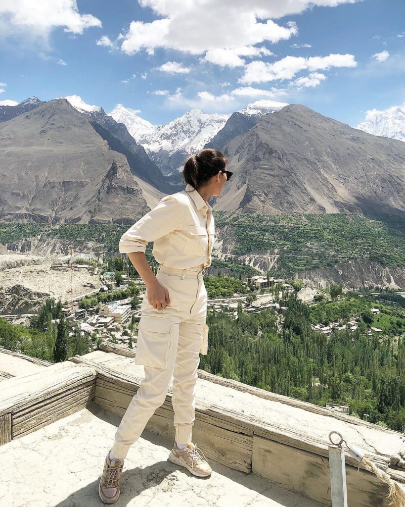 Nausheen Shah Exploring Gilgit Baltistan - Beautiful Pictures