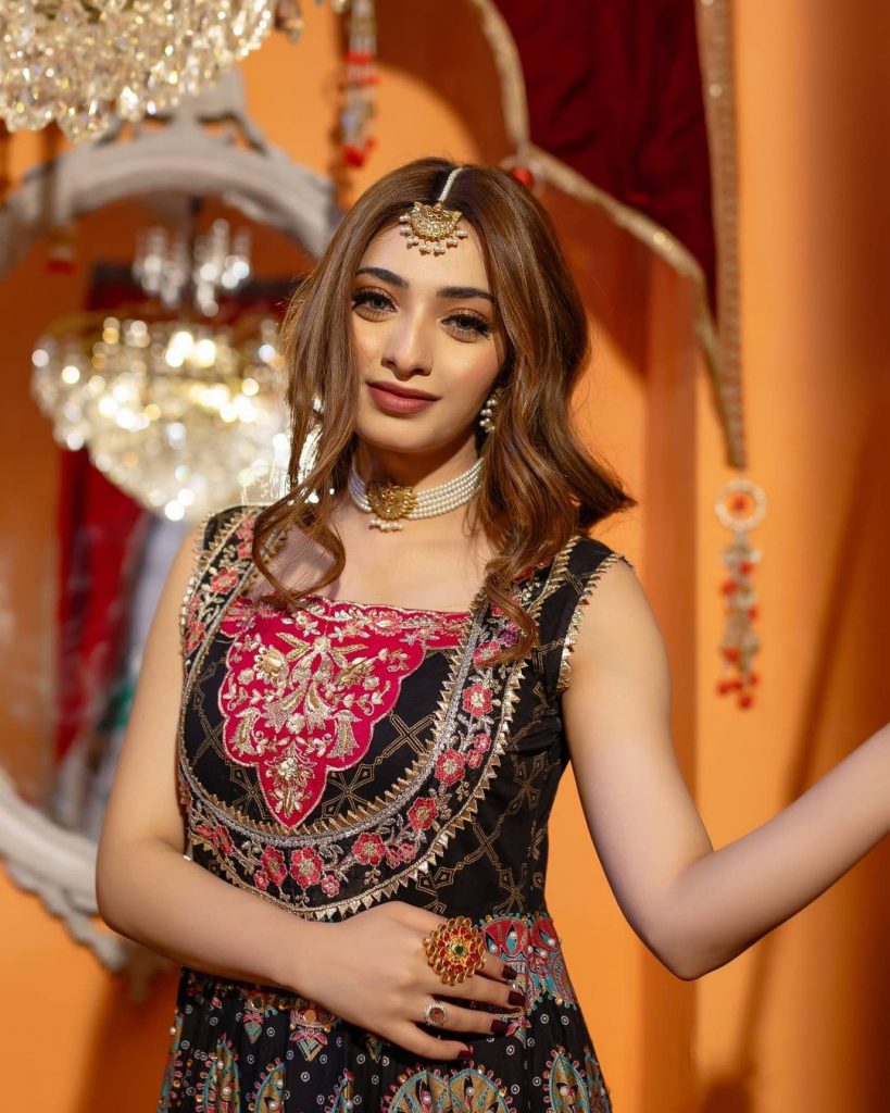 Nawal Saeed In Elegant Traditional Attire - Beautiful Pictures