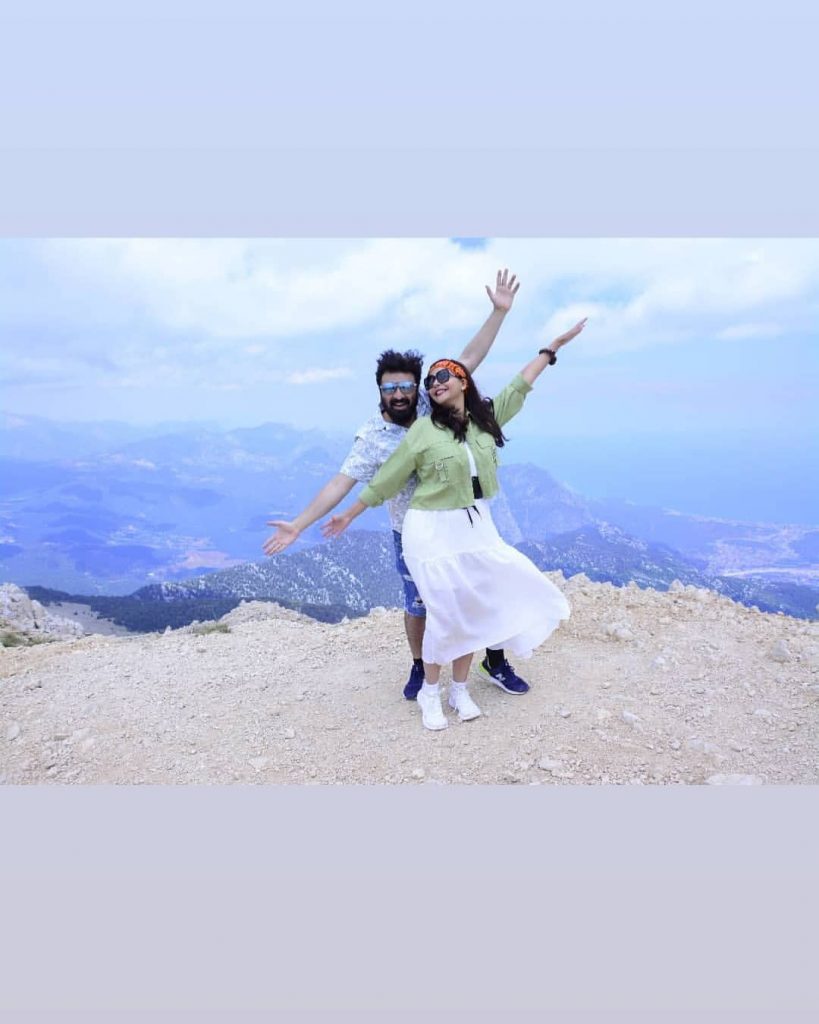 Nida Yasir And Yasir Nawaz Faces Immense Criticism On Their Recent Pictures
