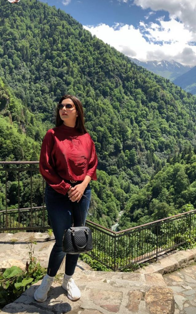 Nida Yasir And Yasir Nawaz Pictures From Rize Turkey