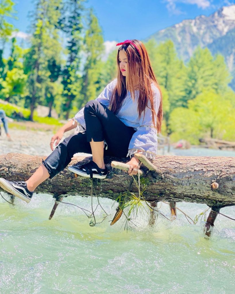 Rabeeca Khan Beautiful Pictures From Kumrat Valley