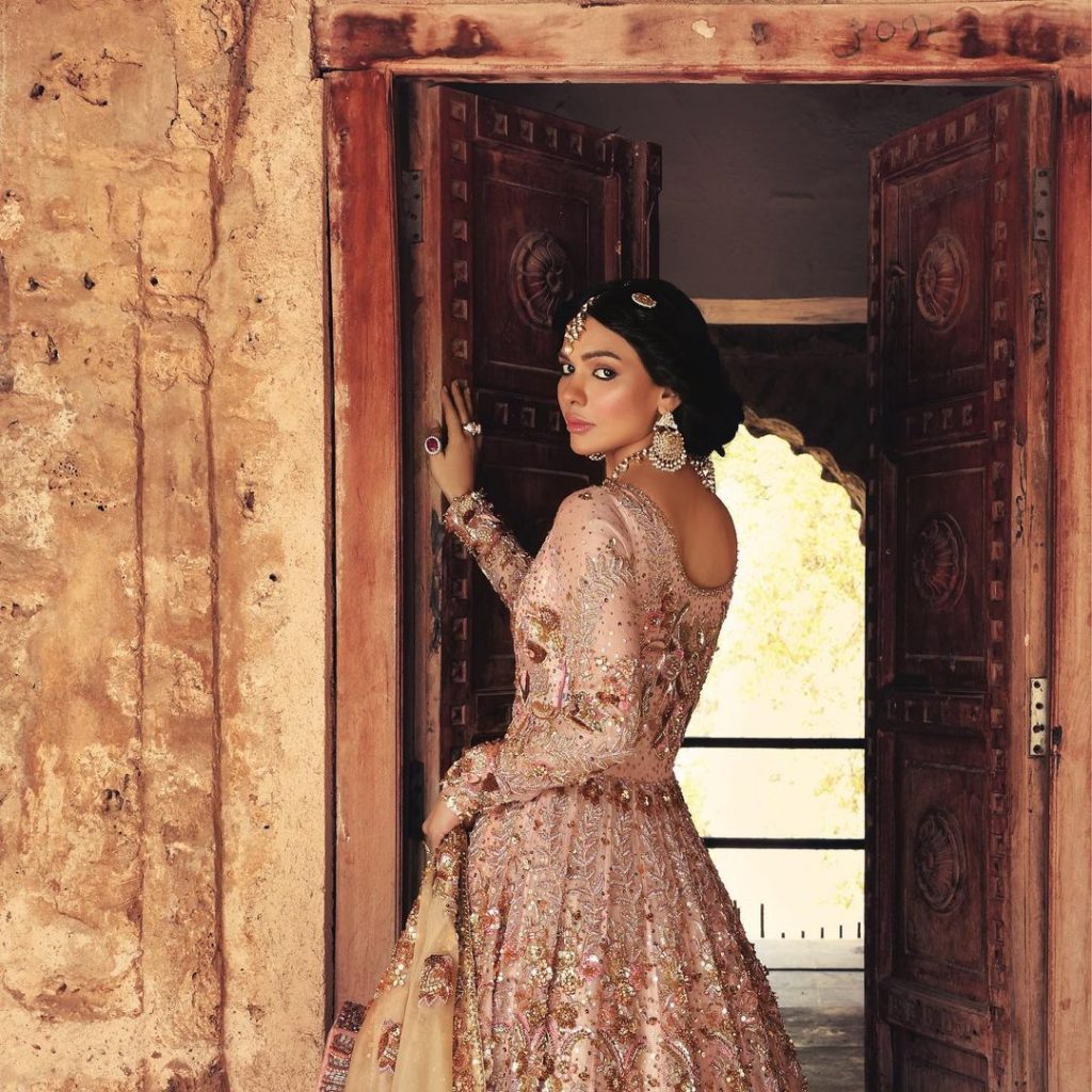 Sara Loren Stuns In Her Latest Bridal Shoot For Asma Aslam