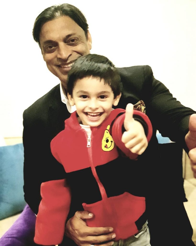 Shoaib Akhtar With His Adorable Sons - Pictures