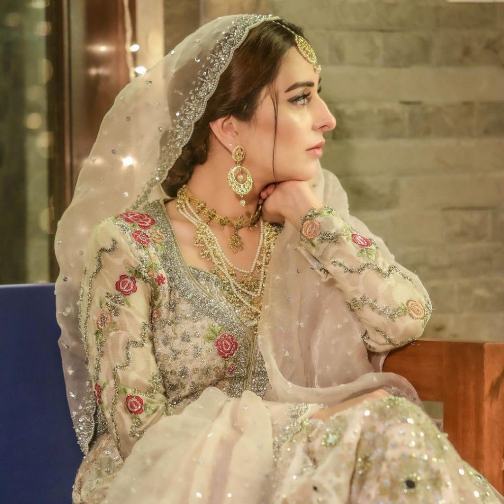 Sidra Niazi Beautiful Bridal Pictures From Drama Qayamat