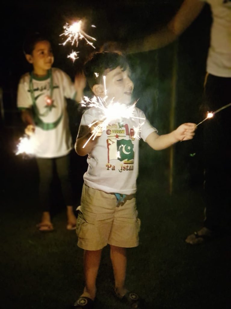 Umar Gul Adorable Pictures With His Kids