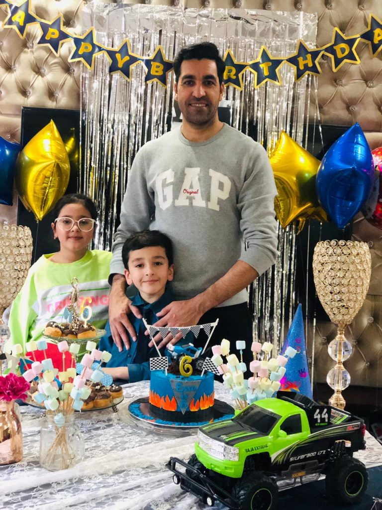 Umar Gul Adorable Pictures With His Kids