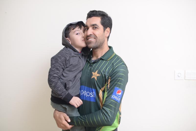 Umar Gul Adorable Pictures With His Kids