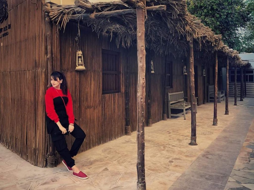 Zarnish Khan's Recent Vibrant Pictures From Dubai