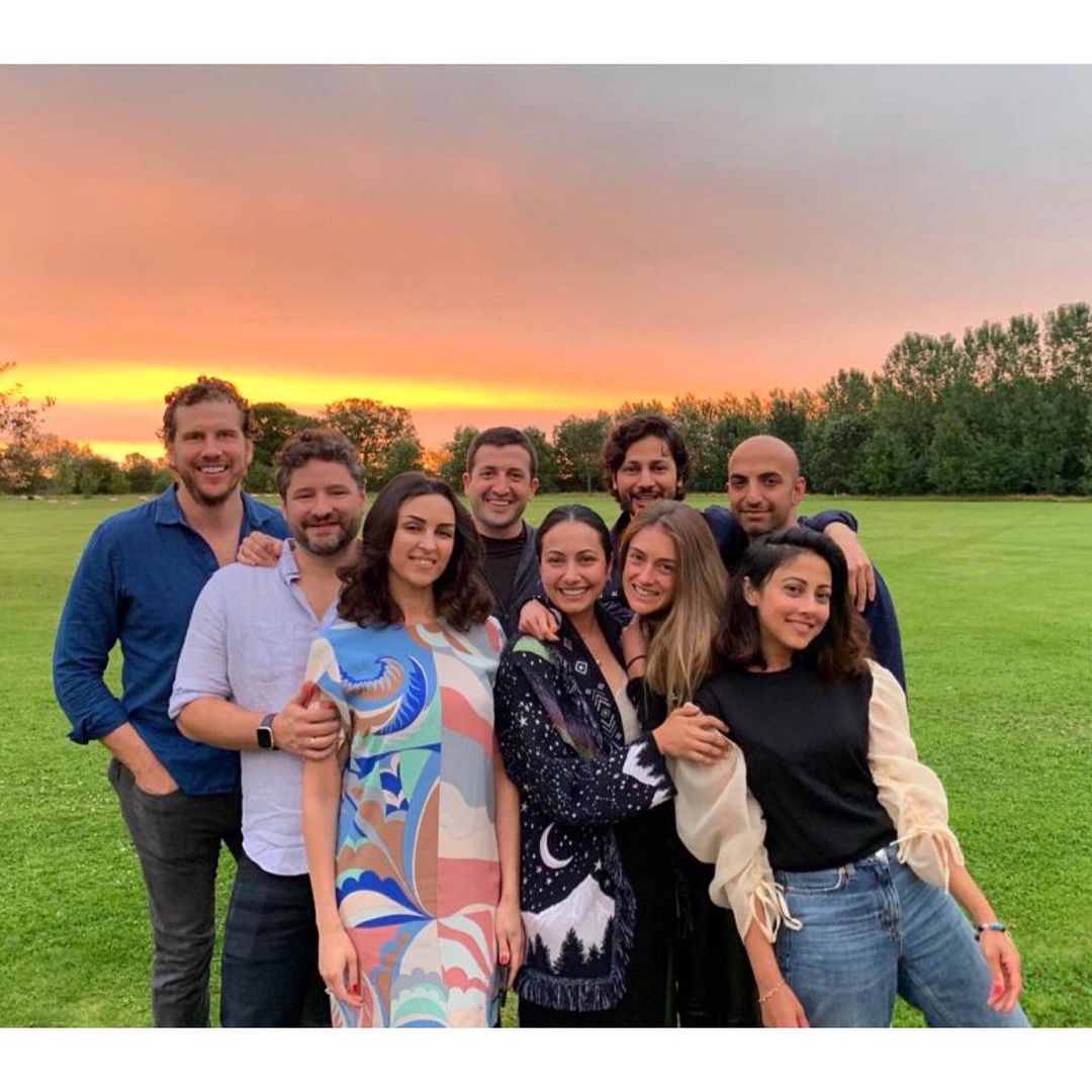 Latest Family Pictures Of Ainy Jaffri Rahman | Reviewit.pk
