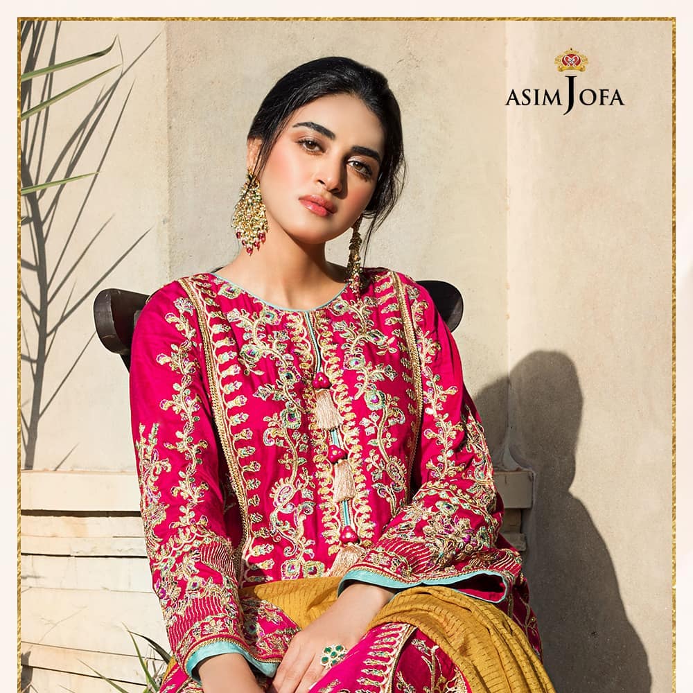 Asim Jofa Chiffon Collection Featuring Neelum Muneer And Anmol Baloch