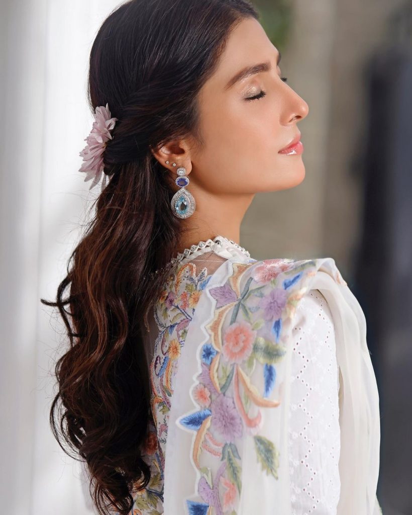 Ayeza Khan Looks All Glowy In A Gorgeous White Outfit
