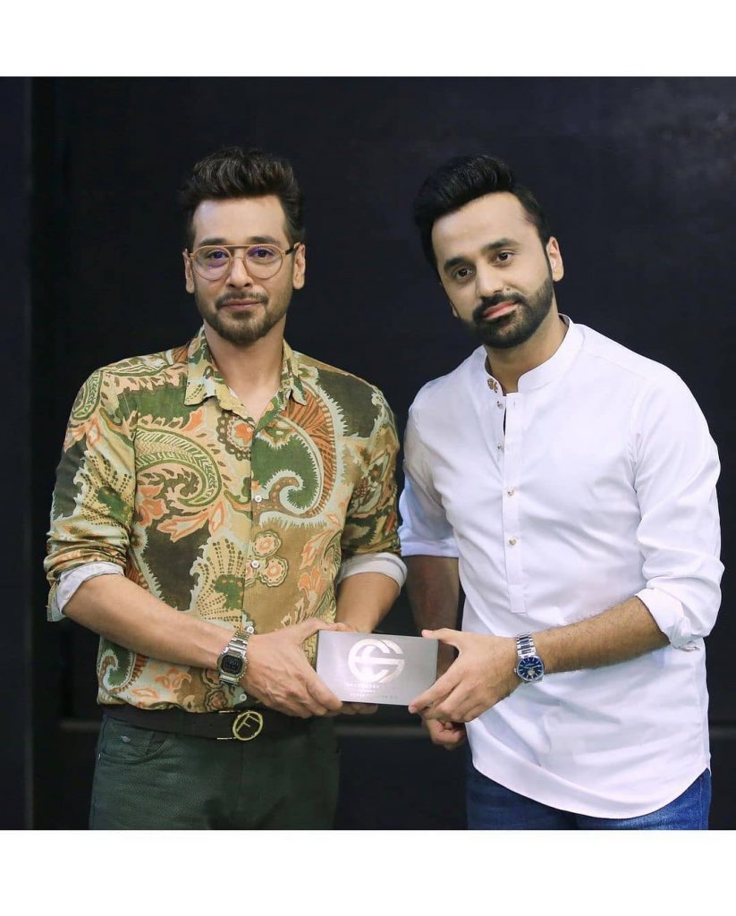 Faysal Quraishi And Aijaz Aslam At The Set Of "Har Lamha Purjosh"