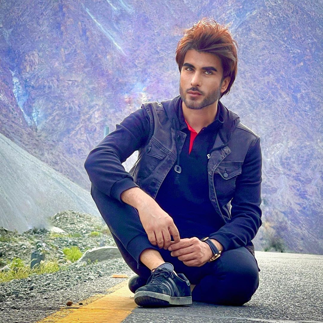 Imran Abbas Enjoying His Vacations In Northern Areas Of Pakistan ...