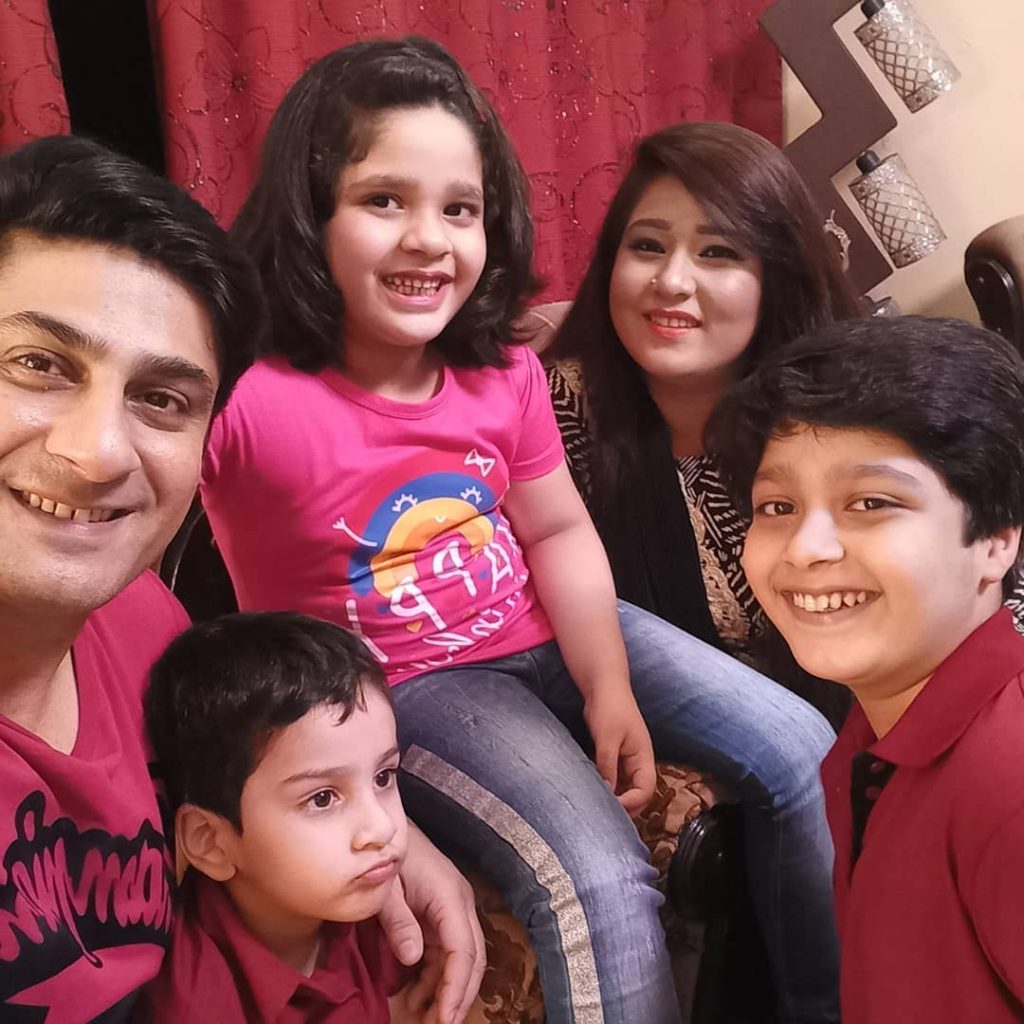 Kamran Jilani Celebrates Wedding Anniversary With Wife And Kids