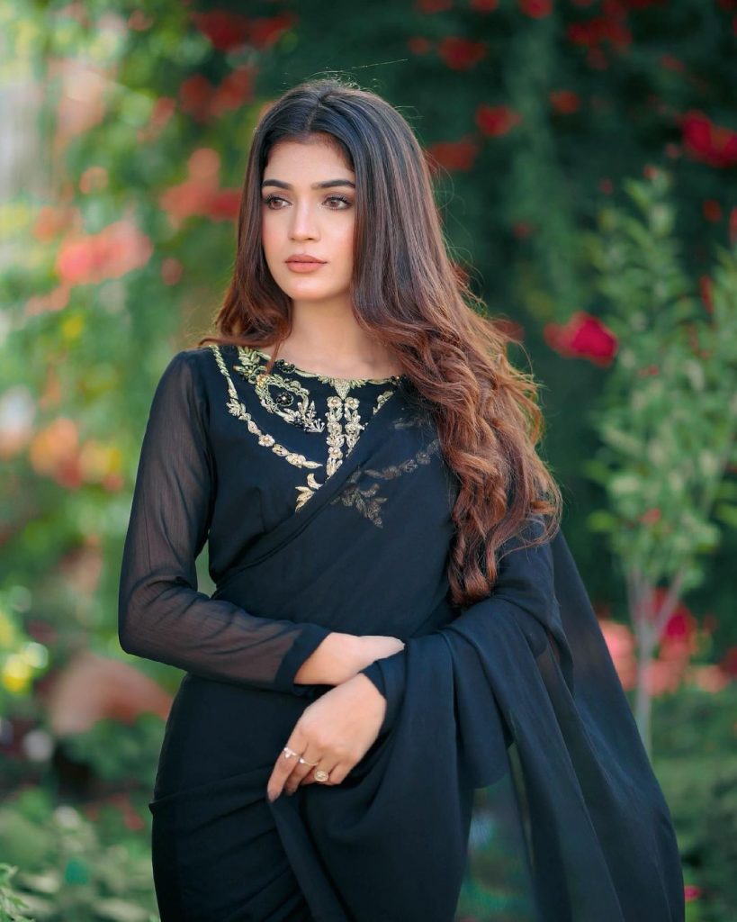 Latest Beautiful Pictures Of Actress Laiba Khan