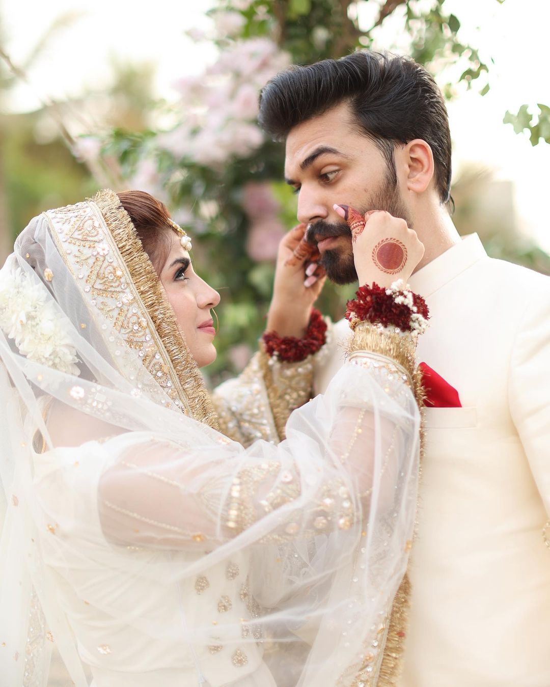 Beautiful Wedding Pictures Of TikTok Star Dr Madiha Khan And MJ Ahsan ...