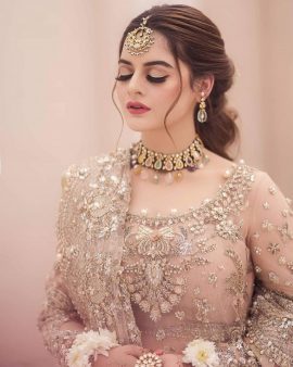 Minal Khan Nails Ethereal Elegance In Her Latest Bridal Shoot | Reviewit.pk