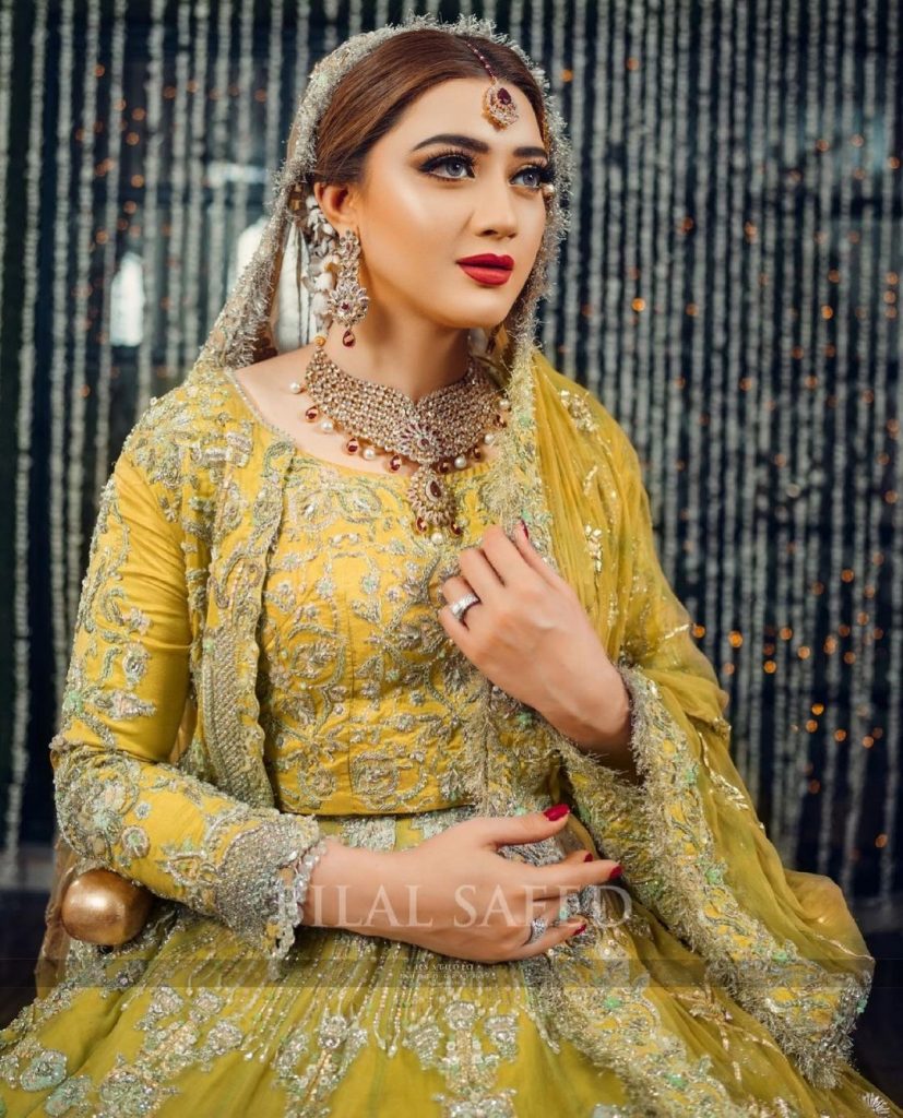 Momina Iqbal Makes A Style Statement In Her Latest Bridal Shoot