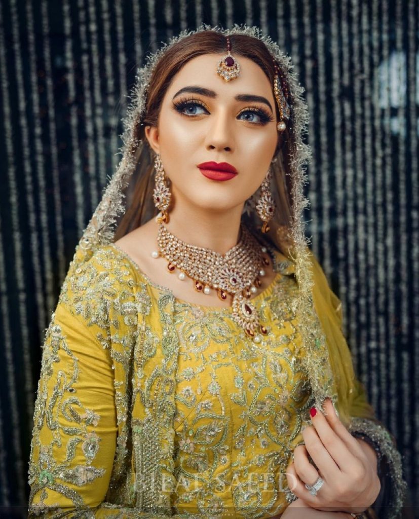 Momina Iqbal Makes A Style Statement In Her Latest Bridal Shoot