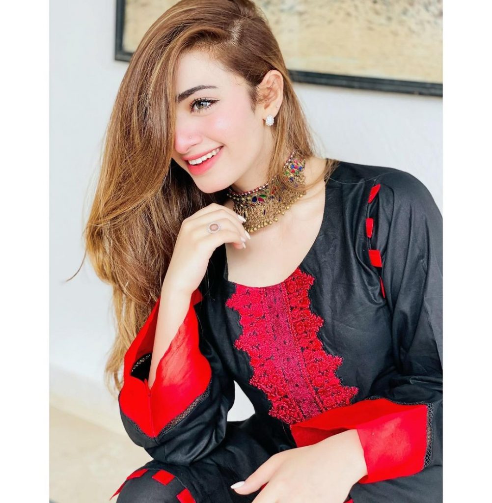 Latest Beautiful Pictures Of Actress Nawal Saeed