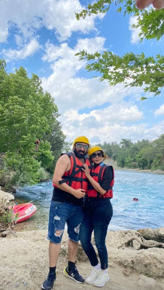 Latest Vacation Pictures Of Nida And Yasir From Antalya Turkey