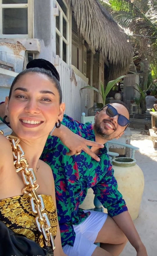Nomi Ansari And Abeer Rizvi Spotted Vacationing Together In Mexico