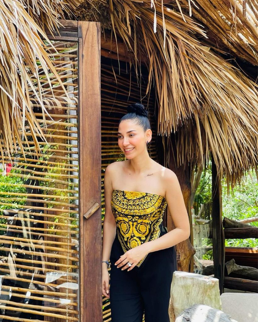Nomi Ansari And Abeer Rizvi Spotted Vacationing Together In Mexico