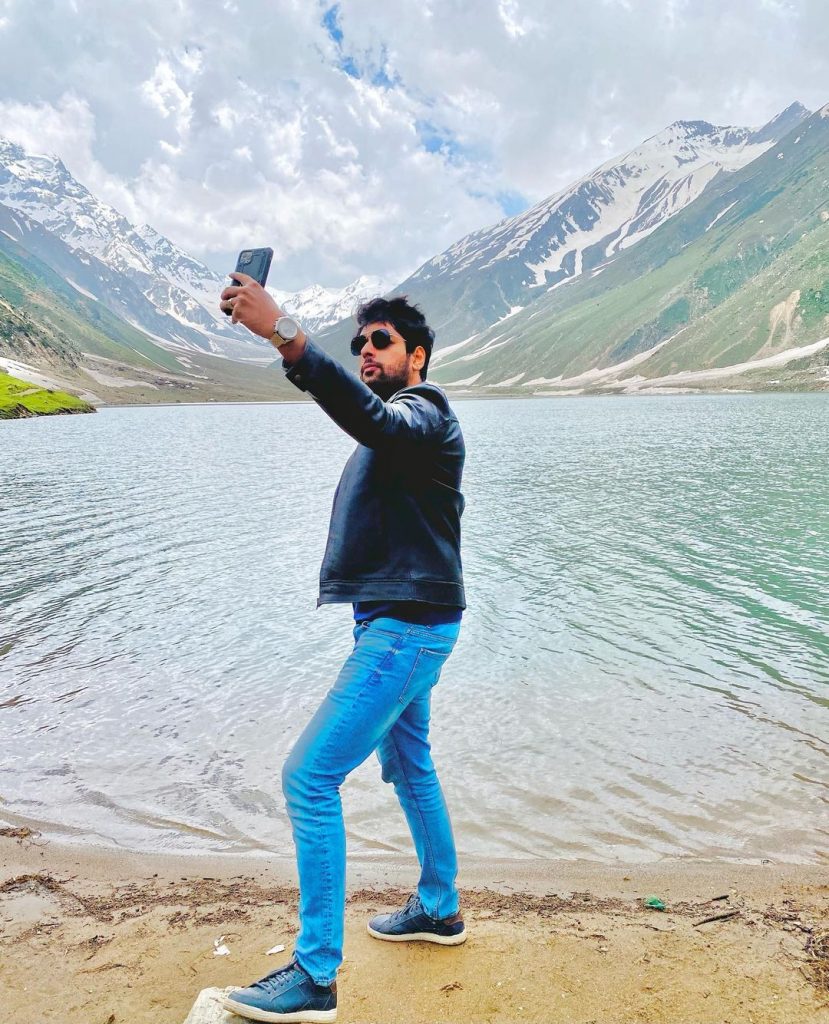 Pakistani Celebrities Enjoying Vacations In Northern Areas Of Pakistan