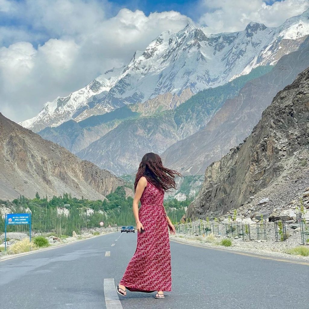 Pakistani Celebrities Enjoying Vacations In Northern Areas Of Pakistan