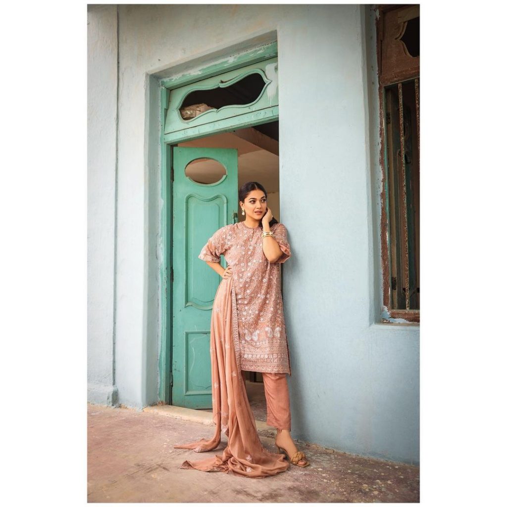 Anum Jung Eid Collection 2021 Featuring Sanam Jung