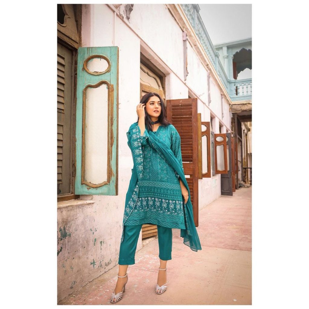 Anum Jung Eid Collection 2021 Featuring Sanam Jung Reviewit.pk