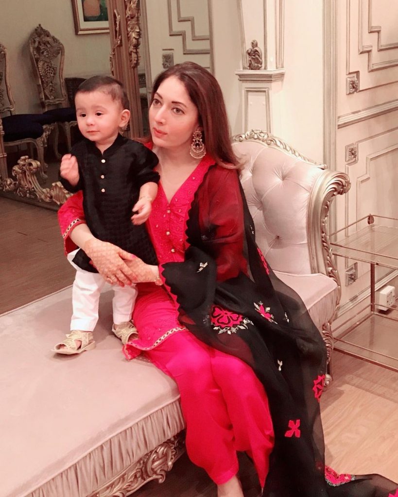 Sharmila Farooqi With Her Adorable Son - Pictures