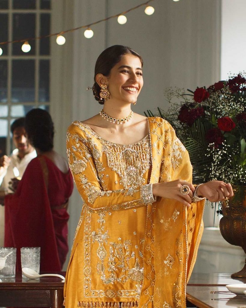 Syra Yousuf Looks Exquisite In Ismat By Faiza Saqlain