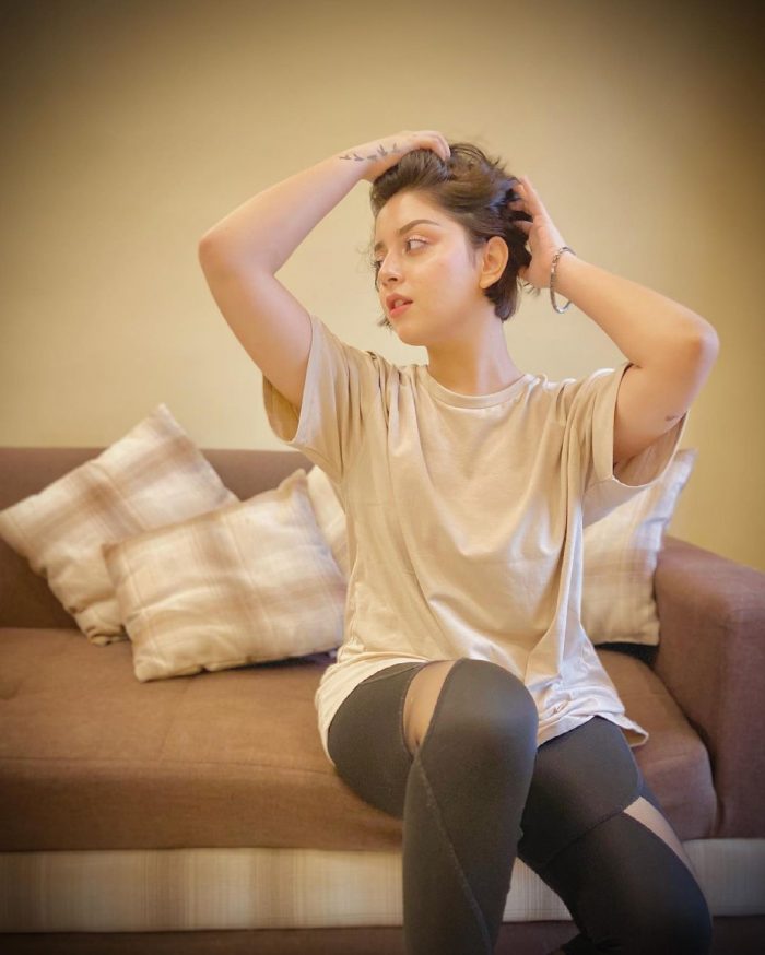 Recent Enchanting Pictures Of Alizeh Shah