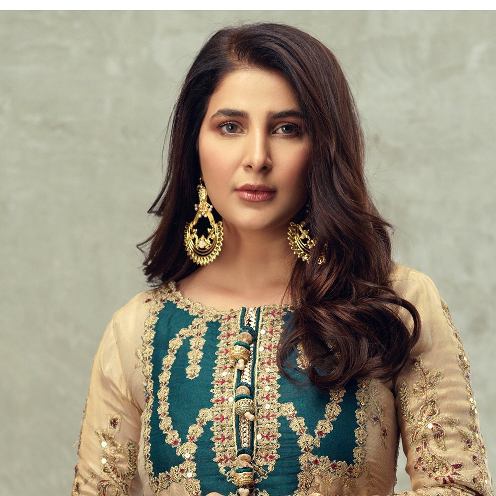 Asim Jofa's Latest Chiffon Collection Featuring Famous Pakistani Celebrities