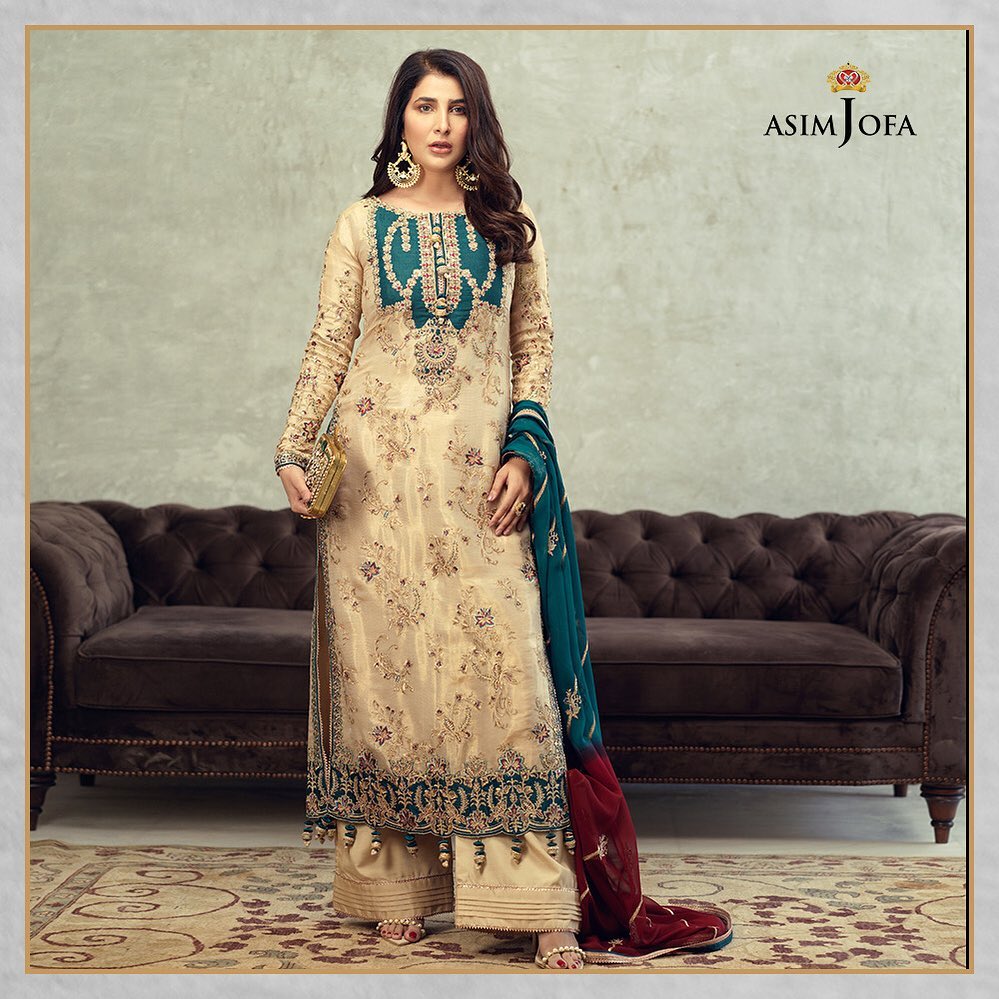 Asim Jofa's Latest Chiffon Collection Featuring Famous Pakistani Celebrities