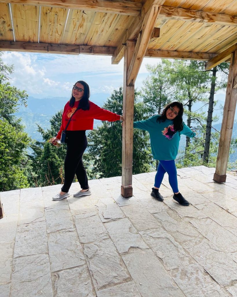 Faysal Quraishi And Family Enjoying Vacations In Swat