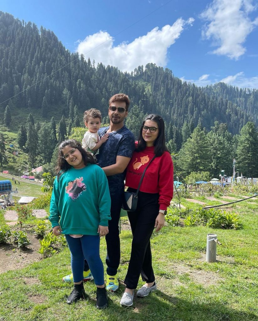 Faysal Quraishi And Family Enjoying Vacations In Swat