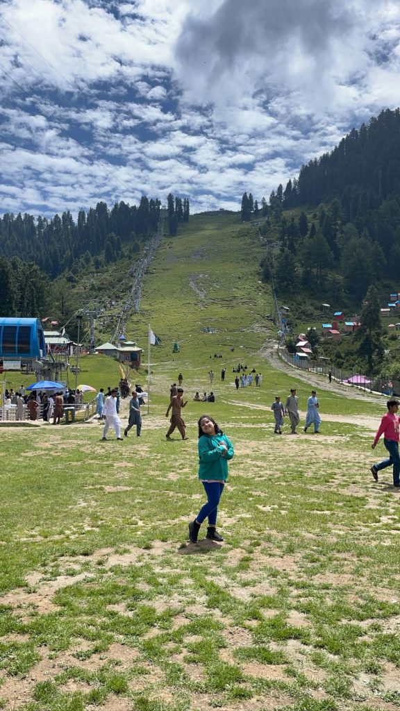 Faysal Quraishi And Family Enjoying Vacations In Swat